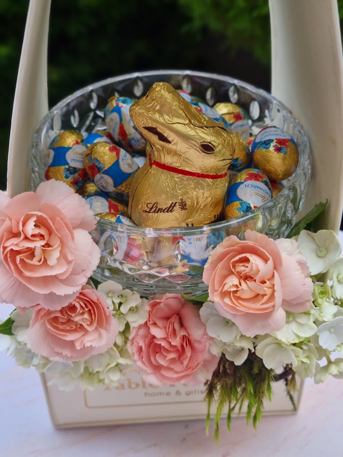 Mini flowerbox com potiche e ovinhos lindt