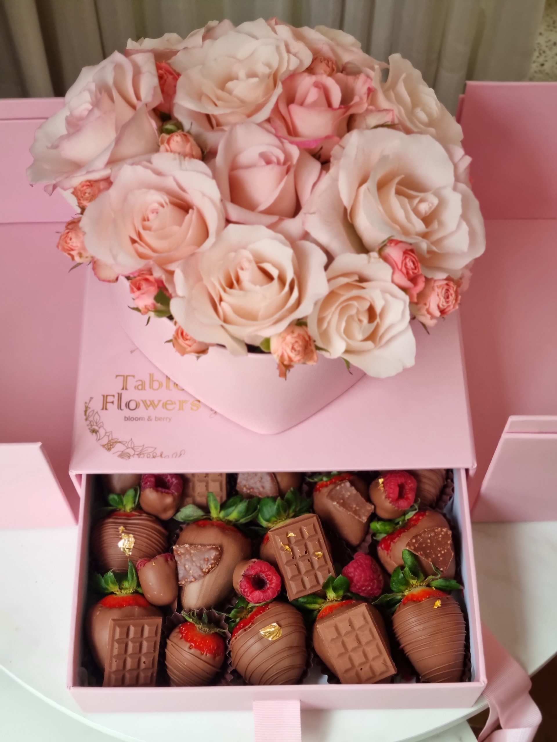 Flowerbox Surpresa Strawberries cor rosa