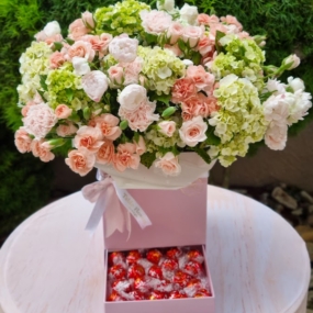 Flowerbox cravinas, hortênsias e rosas bombons Lindt