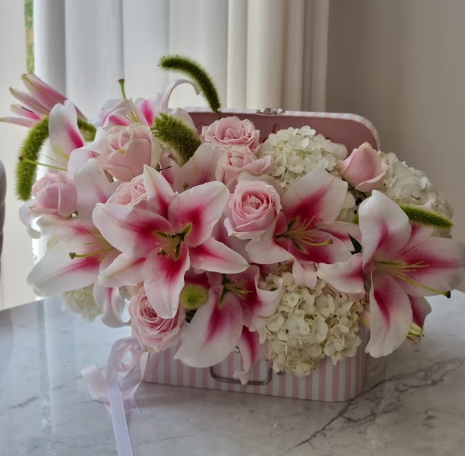 Flowerbox Maleta Lírios Personalizada