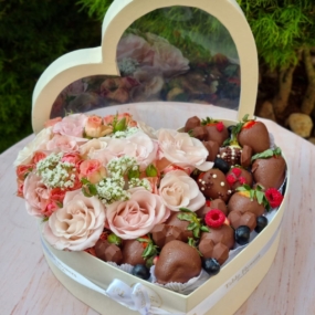 Heart Box Flores e chocoberry