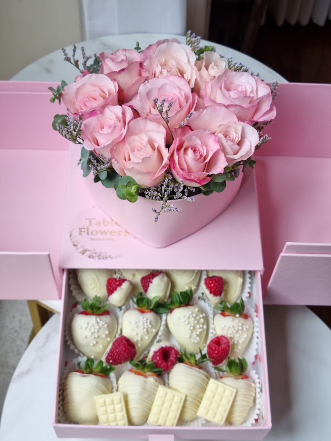 Flowerbox Supresa coração rosas e chocoberry