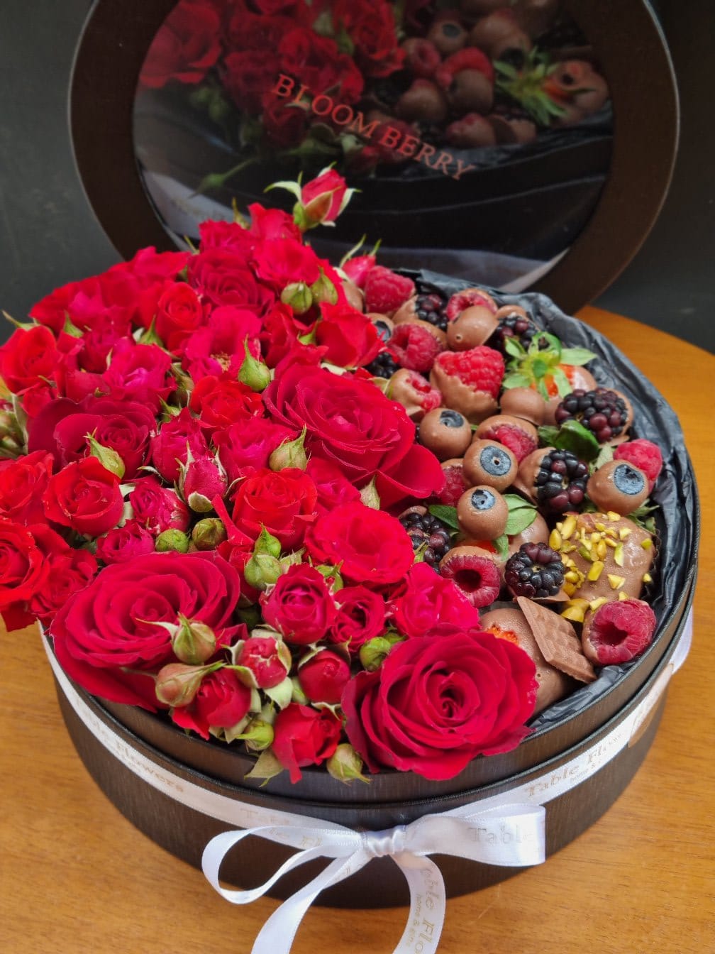 La Belle flores e chocoberry - black