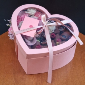 Alternative view of Heart Box Flores e Chocoberry