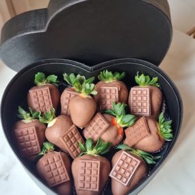 Heart box Strawberries