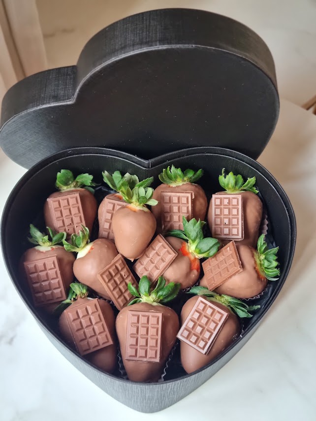 Heart box Strawberries