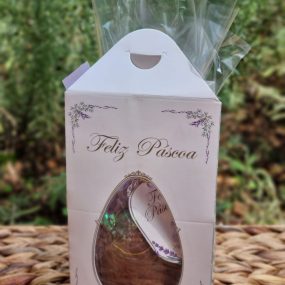 Mini ovo Bloom Berry com bombons flores framboesa
