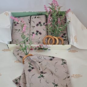 Kit Mesa Posta 4 Guardanapos e 4 Argolas lavandas rosa