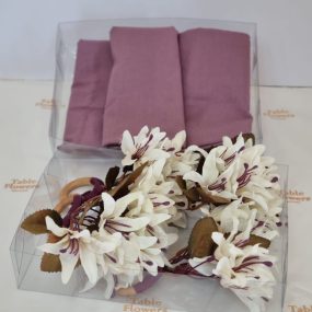 Kit 4 Guardanapos e 4 argolas flores lírios